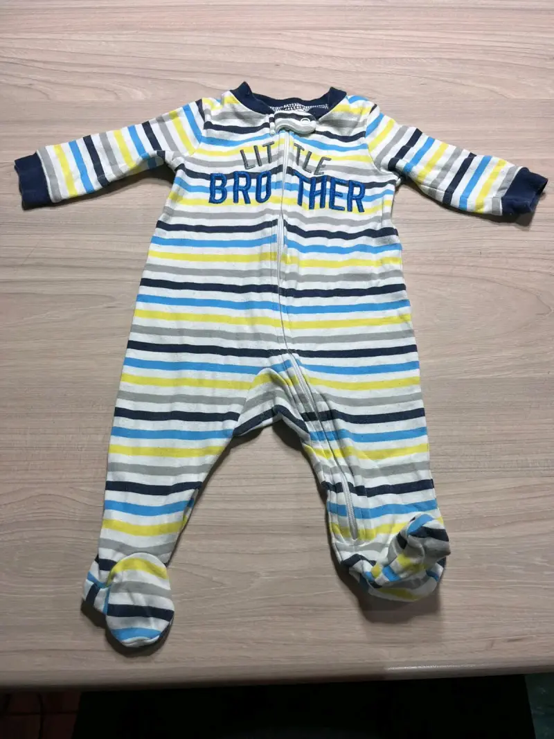 Pijama infantil rayado