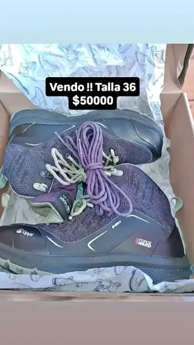 Bototos de trekking color morado - miniatura 1