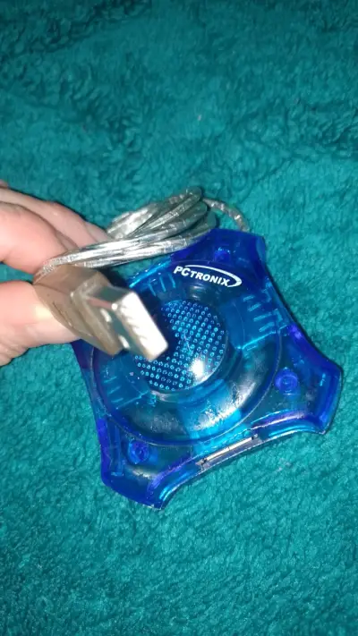 Hub USB azul transparente - miniatura 1