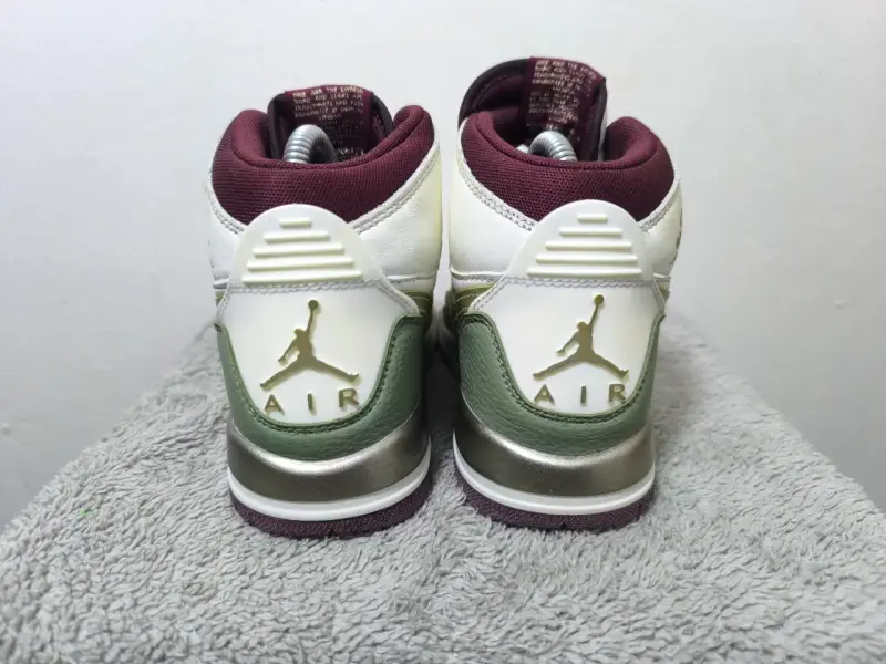 Zapatillas blancas Air Jordan talla 36 - 3
