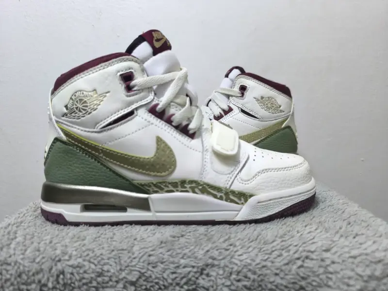 Zapatillas blancas Air Jordan talla 36 - 4
