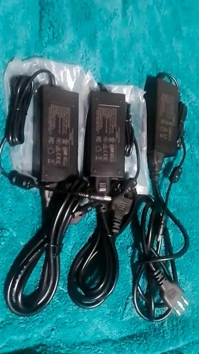 Cargadores de laptop compatibles - miniatura 1