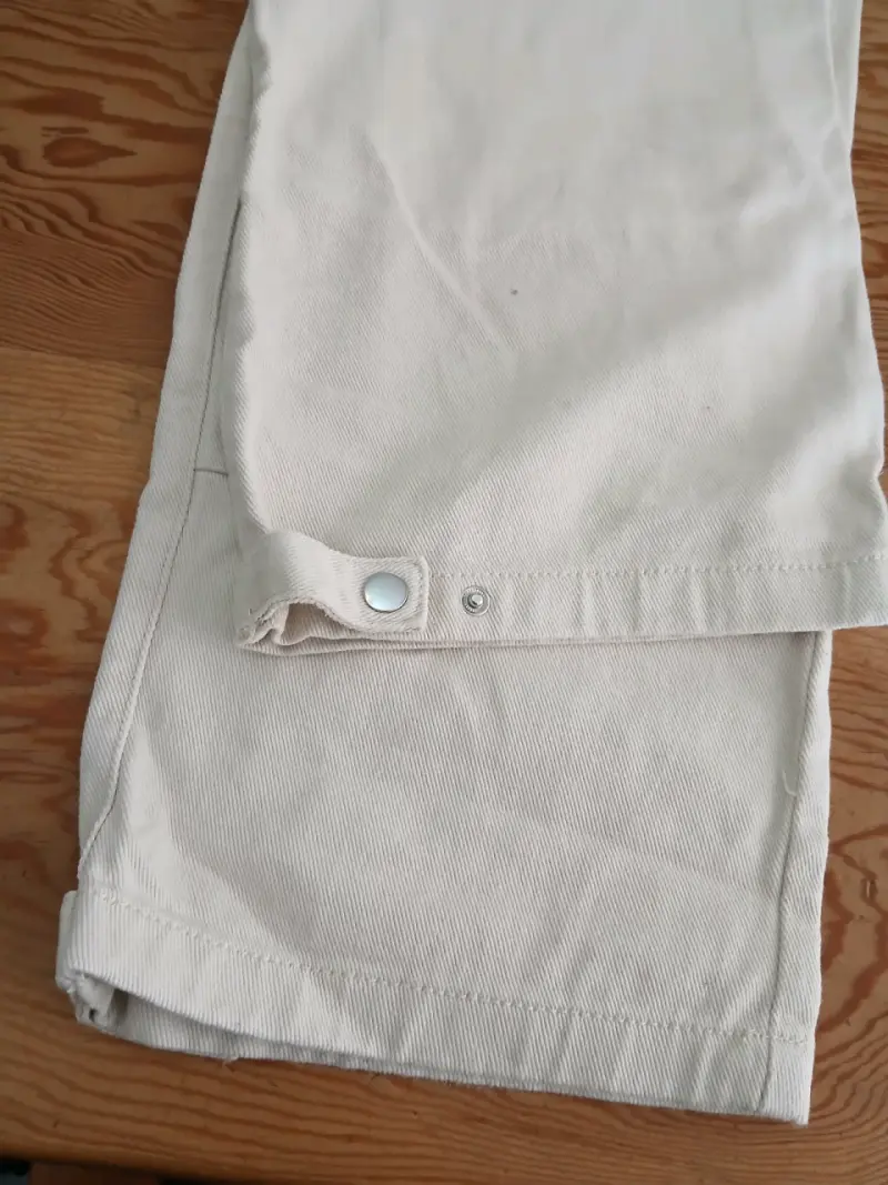 Pantalones cargo color crema 46 - 3