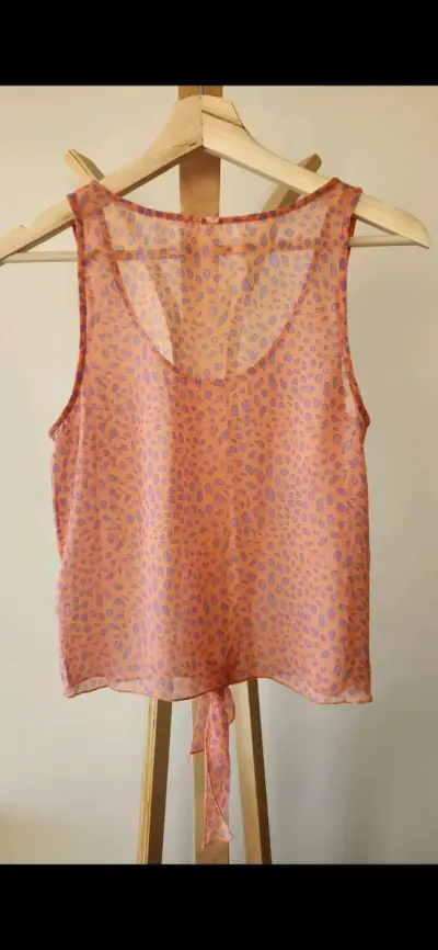 Polera/Blusa Ligera Talla S - miniatura 2