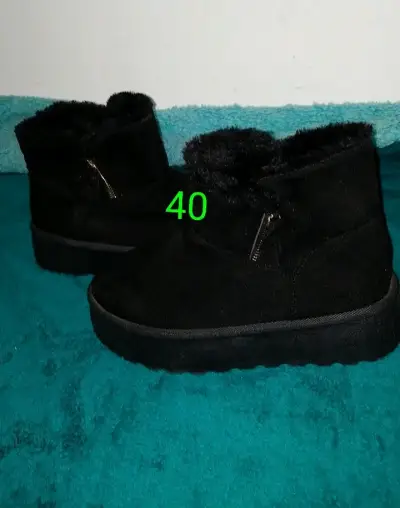 Botines negros con chiporro talla 40 - miniatura 1