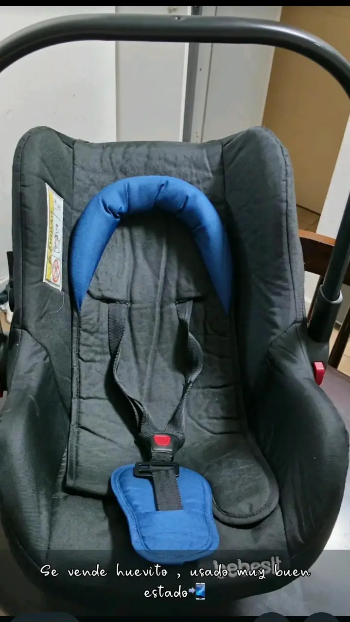 Huevo para bebé negro y azul