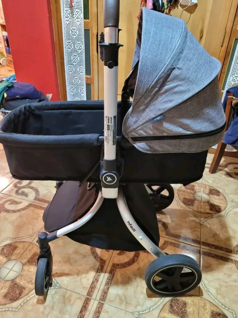 Coche Giro 360° con huevito - 3