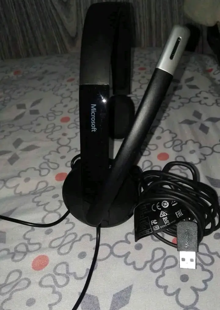 Auriculares USB Microsoft negros - 2