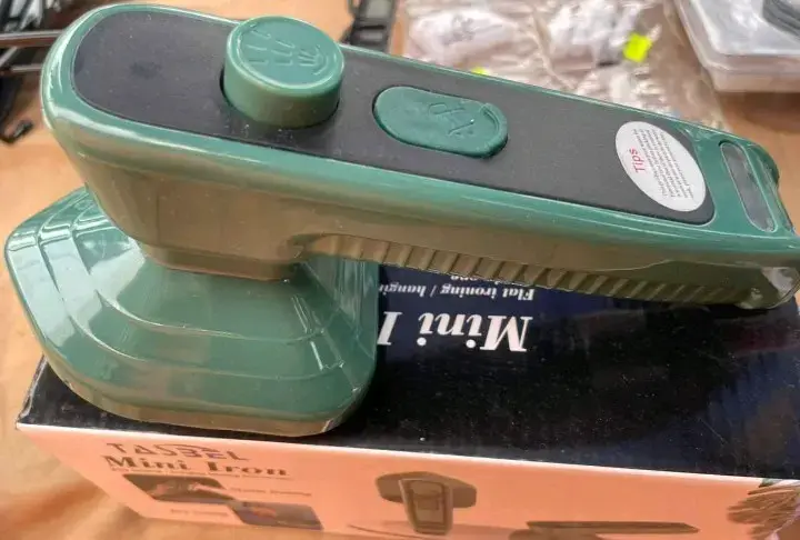 Plancha de vapor mini verde