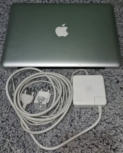 MacBook Pro + Cargador Original MagSafe - miniatura 2
