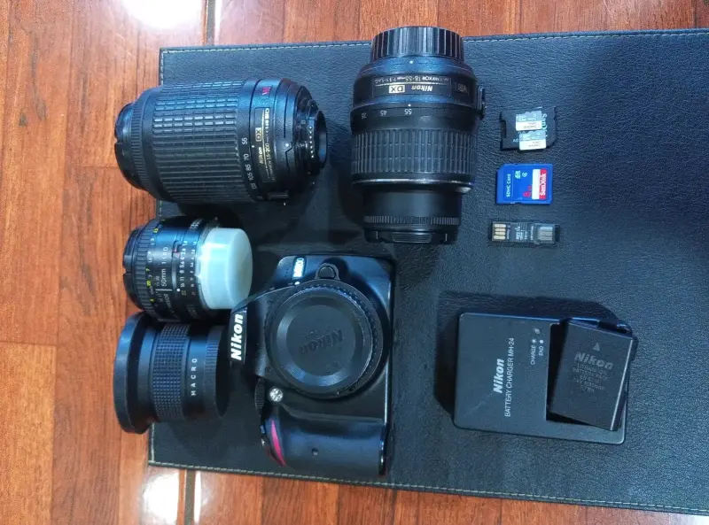 Vendo o permuto Cámara Nikon D3200 +Kit de lentes