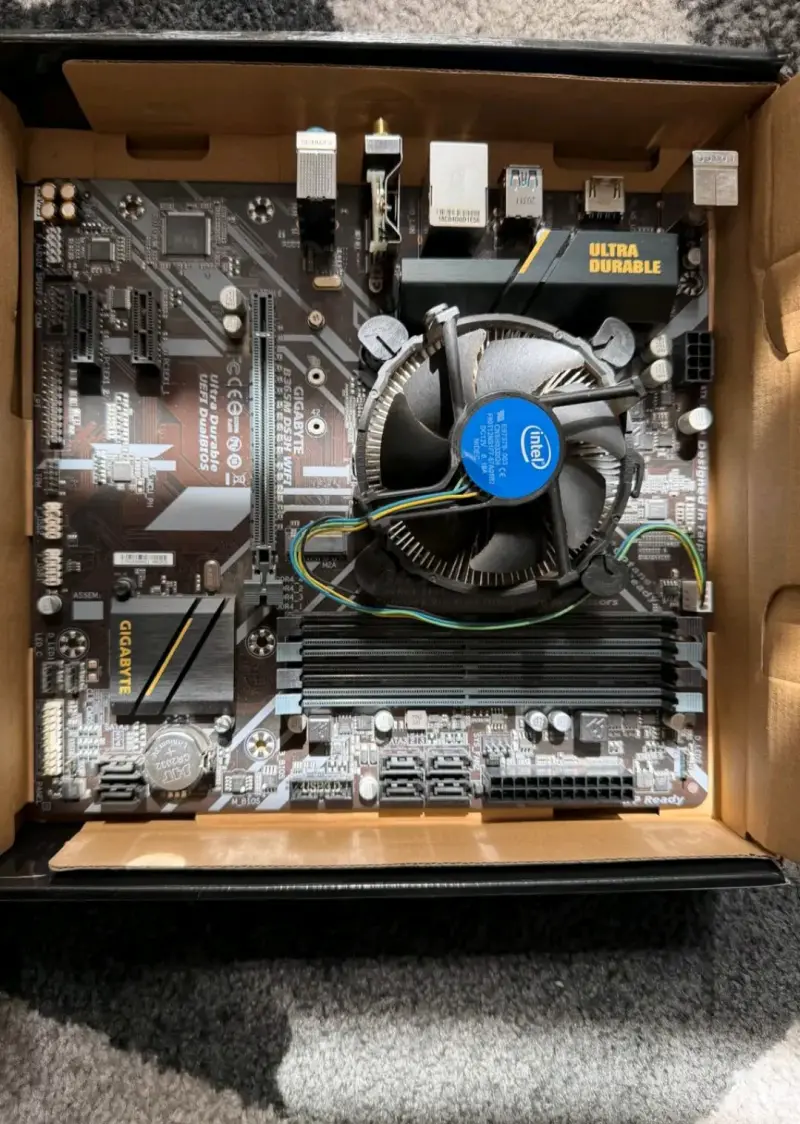 Placa madre Gigabyte + Procesador i5 - 2
