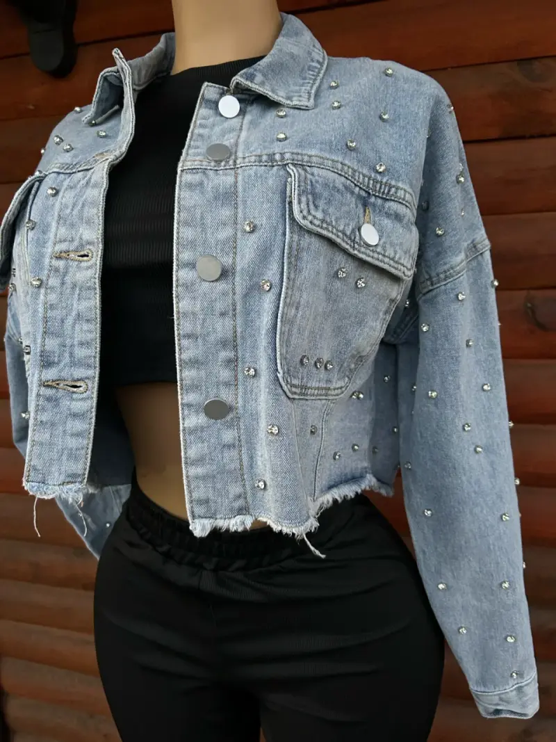 Chaqueta de mezclilla nueva con tachas - 1