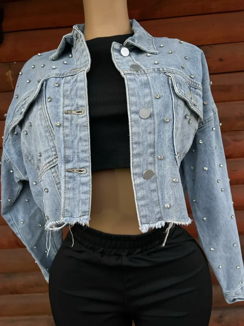 Chaqueta de mezclilla nueva con tachas - 2