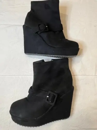 Botines negros con plataforma - miniatura 1