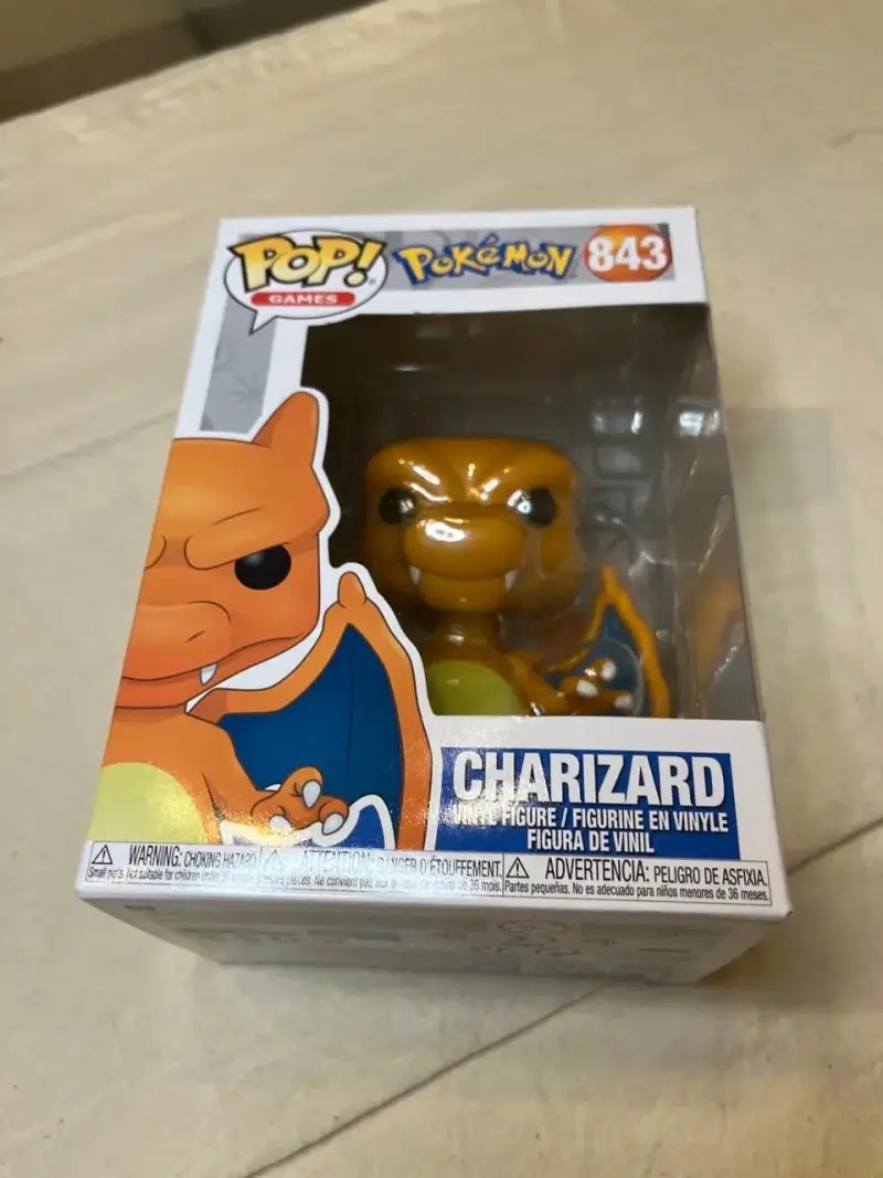 Figura Funko Pop Charizard - 1