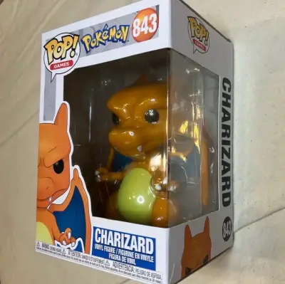 Figura Funko Pop Charizard - miniatura 3