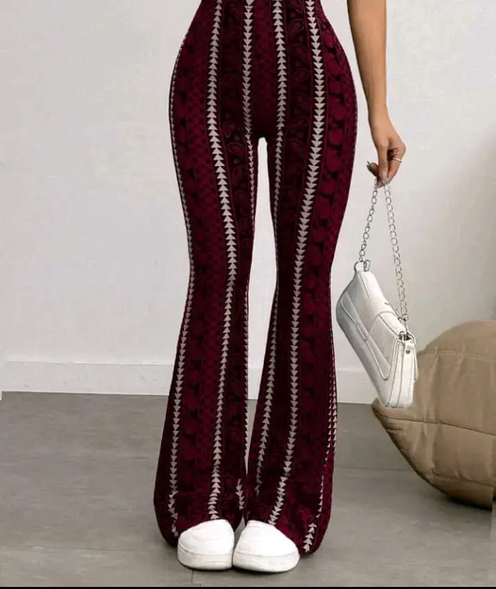 Pantalon acampanado estampado Talla M - 1