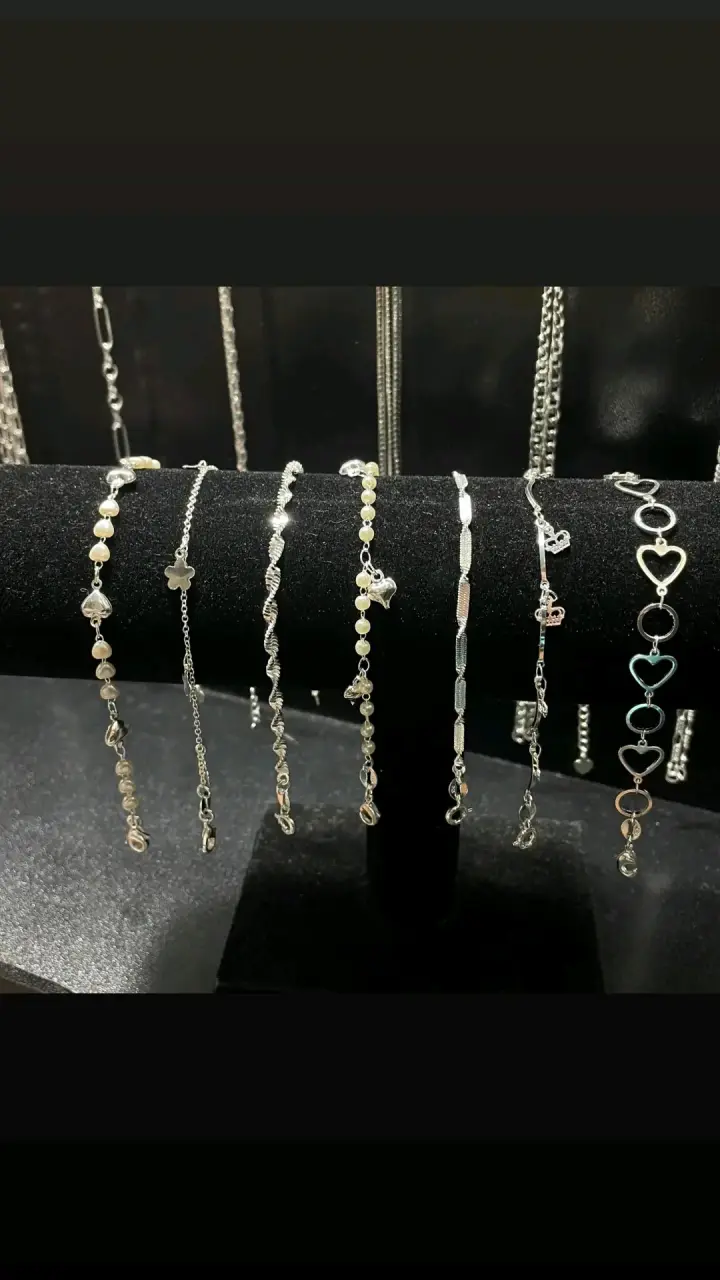 Pulseras de plata variadas - 2