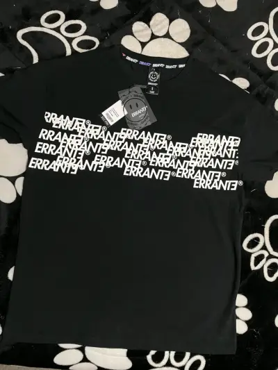 Polera negra Errante - miniatura 1