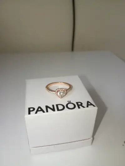 Anillo Pandora con corazón brillante - miniatura 3
