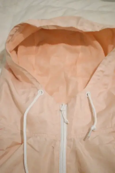 Chaqueta cortaviento rosa - miniatura 2