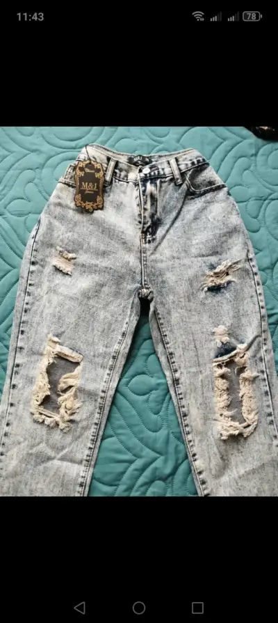 Jeans desgastados azul claro - miniatura 4