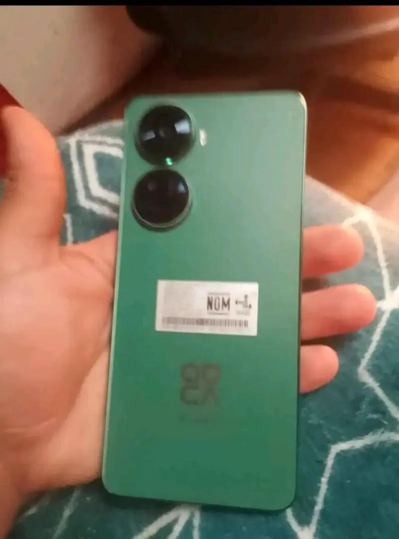 HUAWEI nova 12 SE - 1