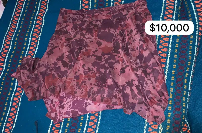 Falda asimétrica estampada morada