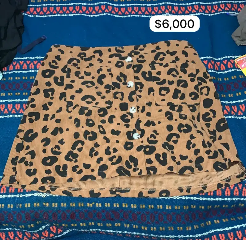 Falda corta estampado leopardo