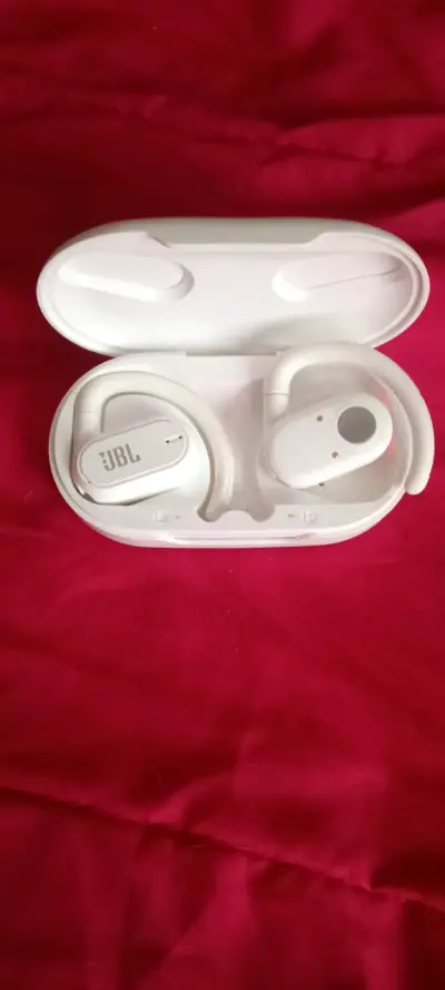 Audífonos JBL inalámbricos blancos - miniatura 2