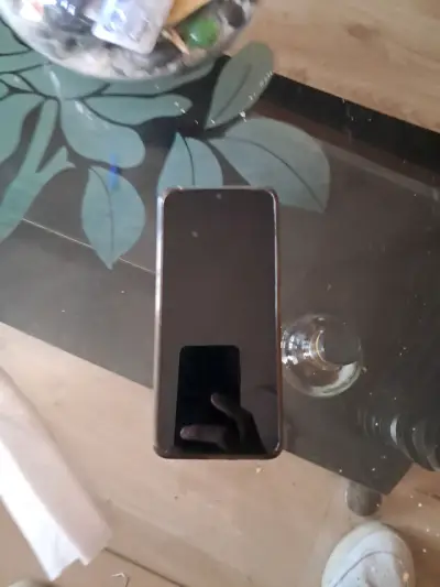Smartphone en buen estado - miniatura 1