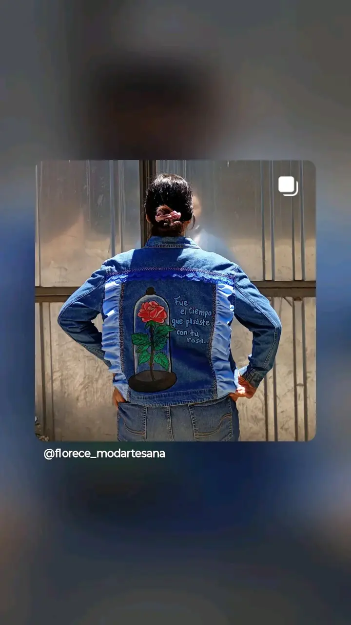 Chaqueta de mezclilla pintada a mano
