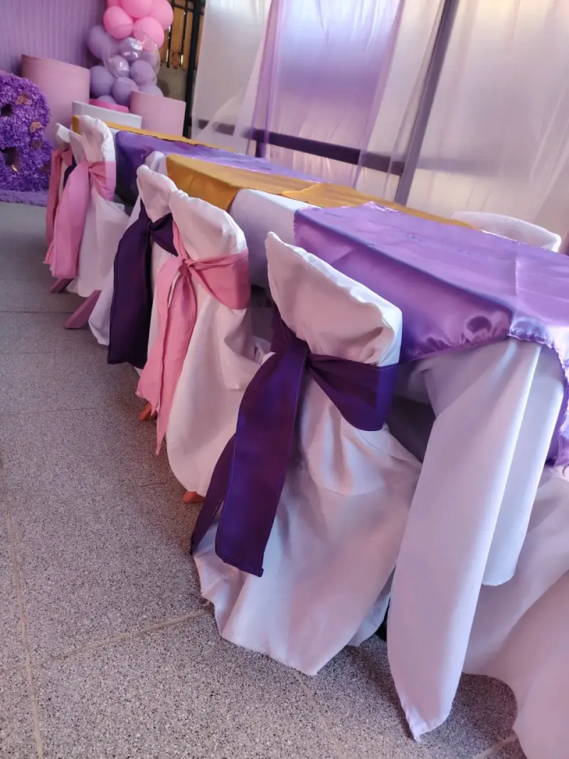 Mesas y sillas para eventos infantiles - 2