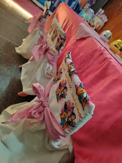 Mesas y sillas para eventos infantiles - miniatura 3