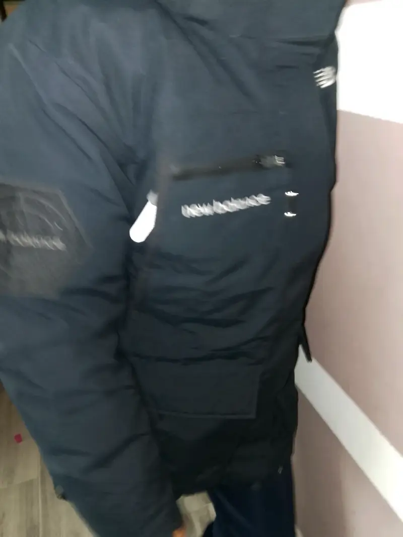 Parka negra New Balance - 3