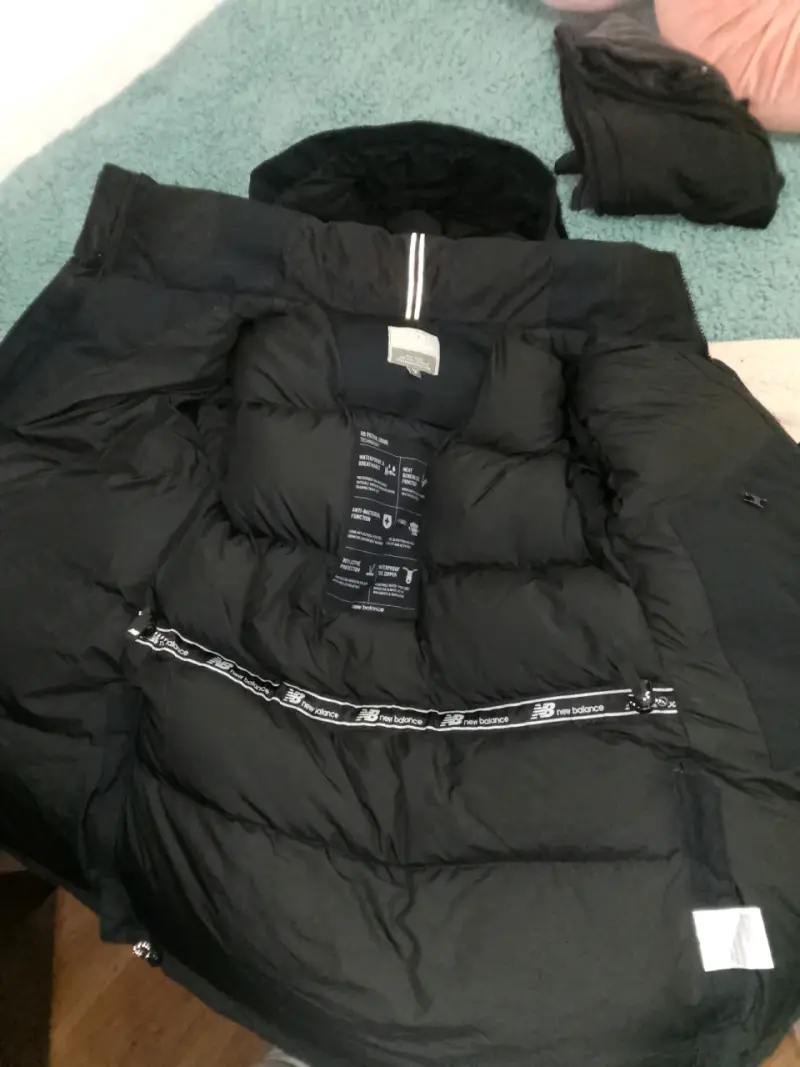 Parka negra New Balance - 4