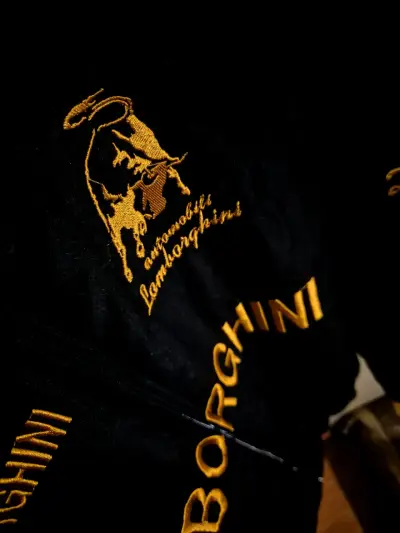 Chaqueta negra Lamborghini - miniatura 4