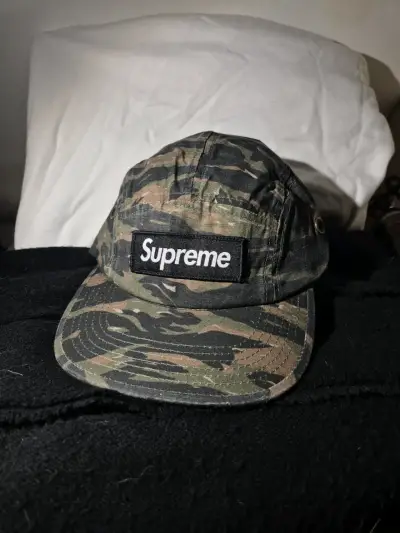Gorra Supreme camuflada - miniatura 1