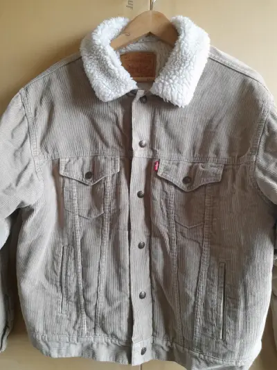 Chaqueta Levis Strauss con forro de sherpa. - miniatura 1