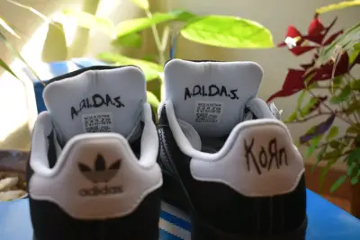 Zapatillas Adidas x korn - miniatura 3