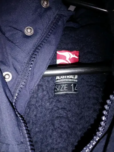 Chaqueta impermeable azul marino - miniatura 3