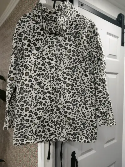 Chaqueta ligera animal print - miniatura 3