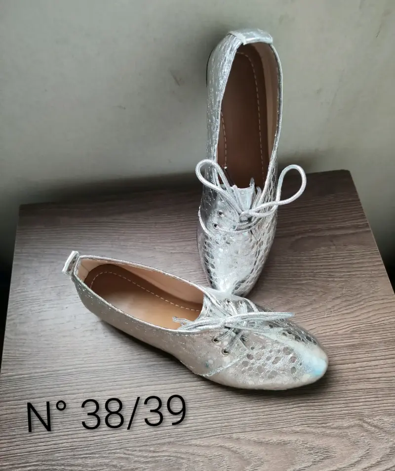 Zapatos plateados talle 38/39 - 1