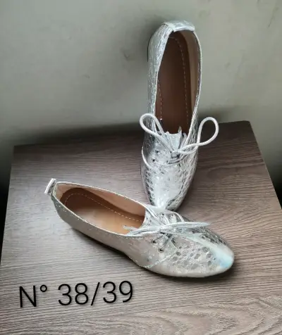 Zapatos plateados talle 38/39 - miniatura 1