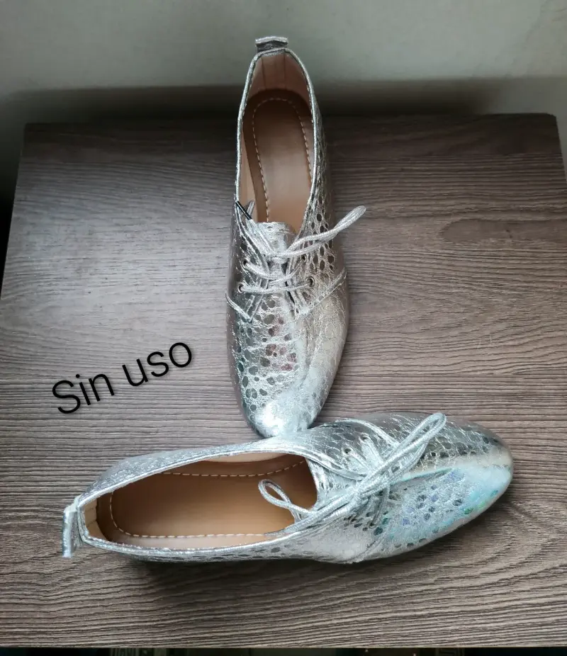 Zapatos plateados talle 38/39 - 2