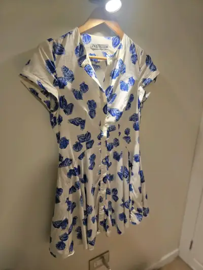 Vestido Zara blanco con estampado azul - miniatura 1