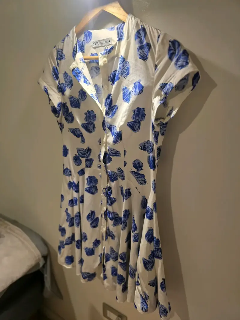 Vestido Zara blanco con estampado azul - 2