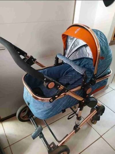 Coche para bebé azul y naranja - miniatura 1