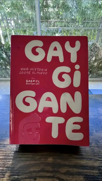 Libro 'Gay Gigante' de Gabriel Ebensperger - miniatura 1